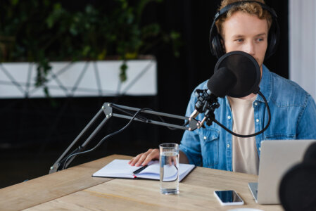 Radioempfang über Smartphone, Lautsprecher und Webplayer